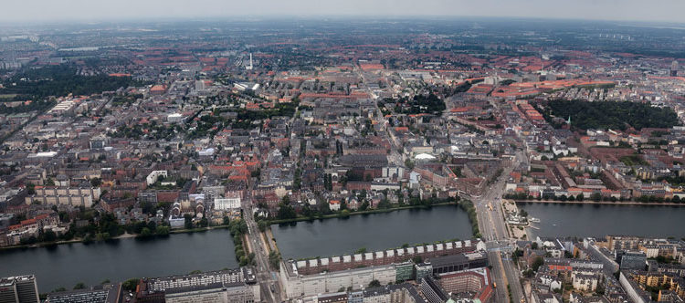 Byen strækker sine fingre ud